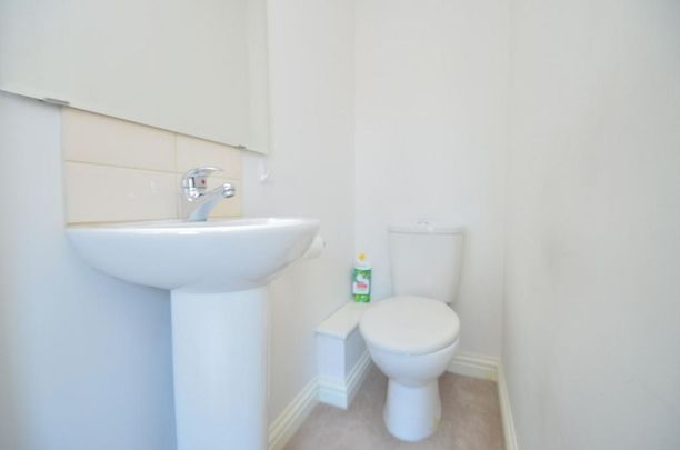 2 bedroom terraced house to rent - Photo 1