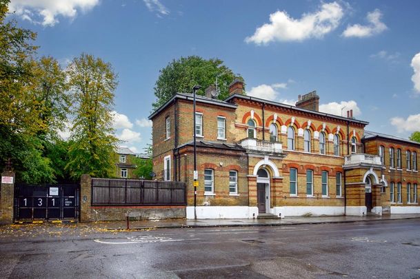 3 bedroom flat to rent - Photo 1