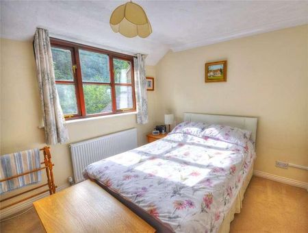 Brook Mead, Milford, Godalming, Surrey, GU8 - Photo 3