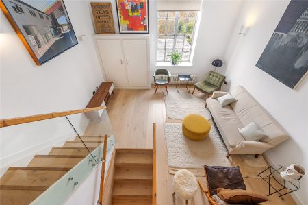 The Bottle House, Lamb Brewery Studios, Church Street, London, W4 flat - penthouse to rent - Photo 4