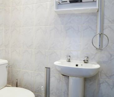 Royal Canal Terrace, Dublin - Photo 1