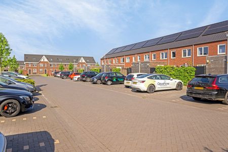 Huis te huur: Satijnzwam 111 7324 CT Apeldoorn - Photo 2