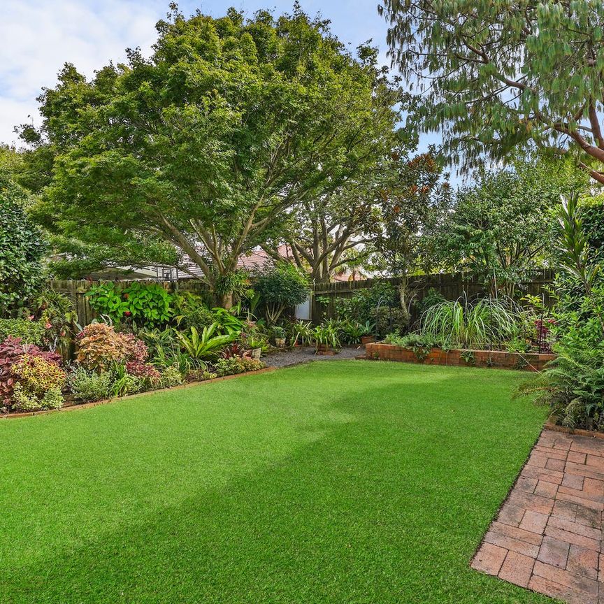 243 Sailors Bay Road, Northbridge, NSW 2063 - Photo 1