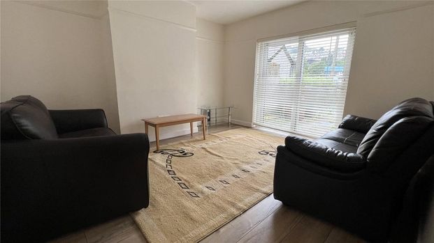 4 bedroom terraced house to rent - Photo 1