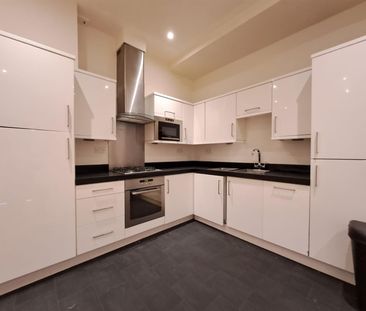 High Street, Epsom KT19, London - Photo 4