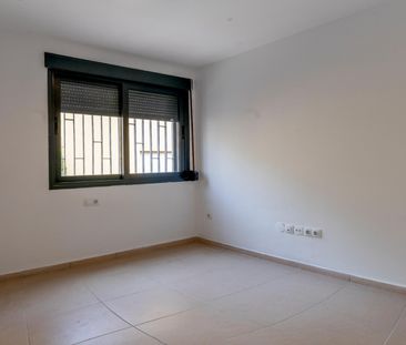 Acogedor adosado en María Jiménez, Santa Cruz de Tenerife – 0067-04674 - Photo 2