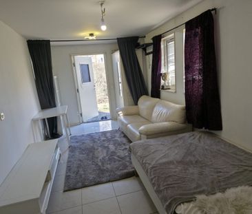 Dagsverksvägen, Spånga - Foto 1