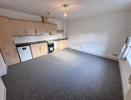 1 Bedroom Apartment To Let - Photo 5