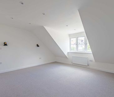 3 bed Semi-Detached for rent - Photo 6