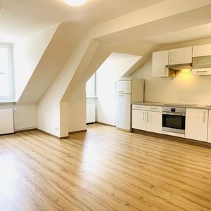 Helle Altbauwohnung im Kleinbasel an zentraler Lage. - Photo 2