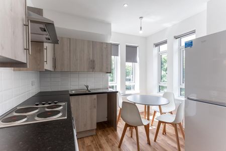 2 bedroom flat to rent - Photo 3