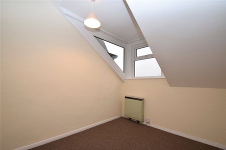 1 bed apartment to rent in Valley Bridge Parade, Scarborough, YO11 - Photo 2