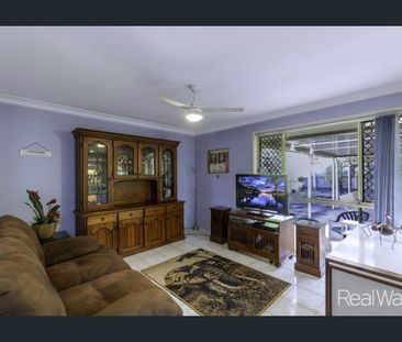 Spacious 4-Bed Home with Double Living and Trailer Access - Photo 1