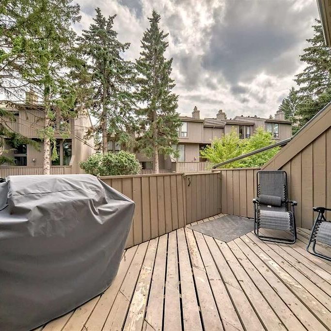 7 - 10401 19 Street Southwest, Calgary - Photo 1