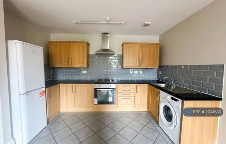 1 bedroom flat to rent - Photo 2
