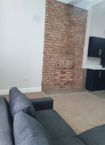 1 Bed Flat, Forest Road West, NG7 - Photo 3