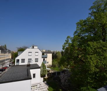 Erstklassige Dachgeschosswohnung in Bestlage Hietzings! - Photo 3