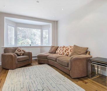 4 bedroom detached bungalow to rent - Photo 5