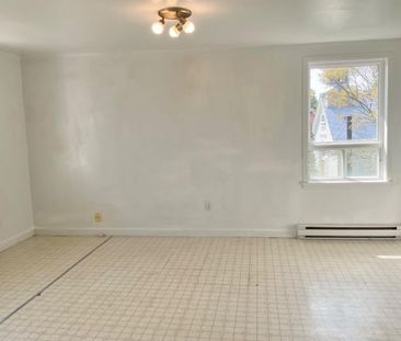 3 1/2 L’Islet-sur-mer libre immédiatement. - Photo 1