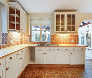 Cambridge Avenue, KT3, London - Photo 5