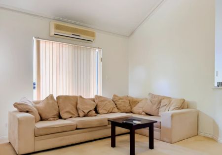 3 Bed 2 Bath Third Room - Photo 2