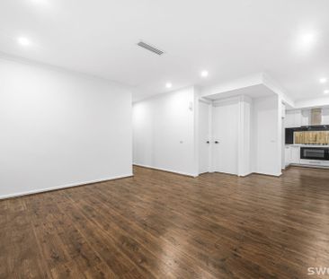 Five-bedroom home in the beautiful Harpley Estate - Photo 1