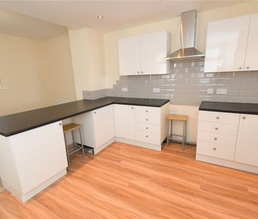 South Parade, CH48 0RR, West Kirby - Photo 5