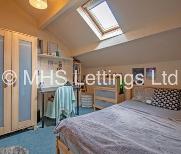 3 Bedroom Flat for rent in Woodhouse Lane - Photo 2