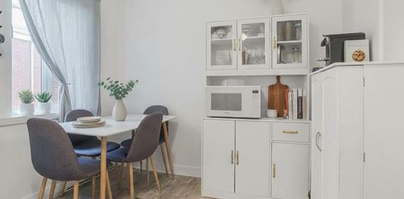 Appartement lumineux de 3 chambres à louer – 2e étage d’un duplex à LaSalle - Photo 2