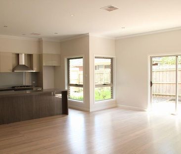 3/16 Orchard Street, Glen Waverley - Photo 1