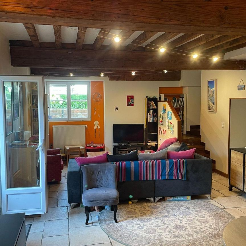 Location Appartement 4 pièces 109m² JONAGE 69330 - Photo 1