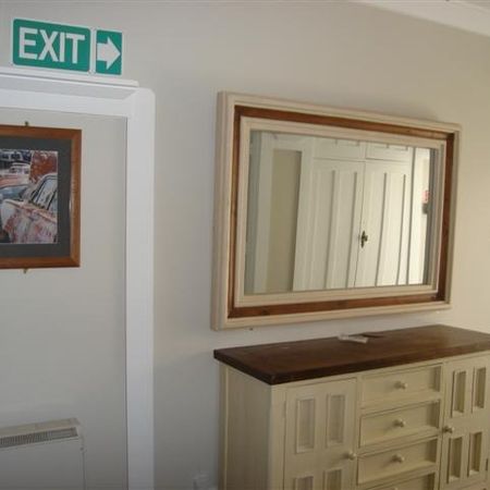 BLOOMFIELD BOARDING HOUSE - Photo 4