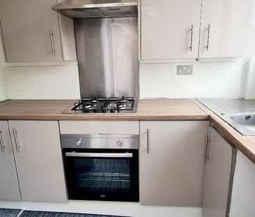 3 bedroom terraced house to rent - Photo 4