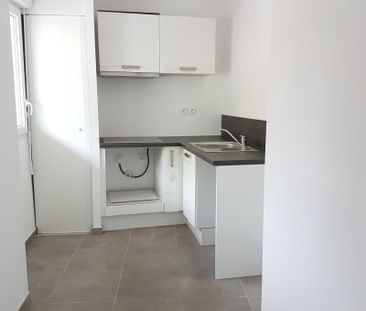« MONTFAVET - APPARTEMENT T2 46.80 M² AVEC TERRASSE ET PARKING » - Photo 2