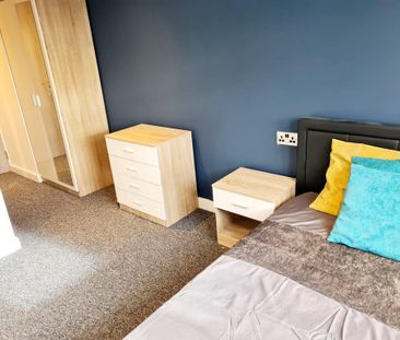 1 bedroom in a house share to rent - Photo 5