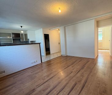 Location Appartement 3 pièces 53m² ST ETIENNE 42000 - Photo 3