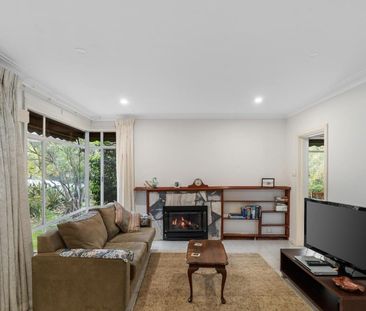 9 Arthur Street, Fairfield VIC 3078 - Photo 2