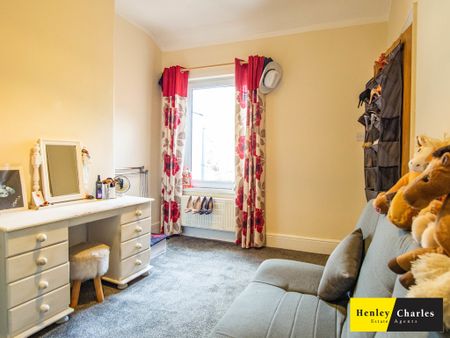 2 Bedroom Mid Terraced House For Rent - Photo 4
