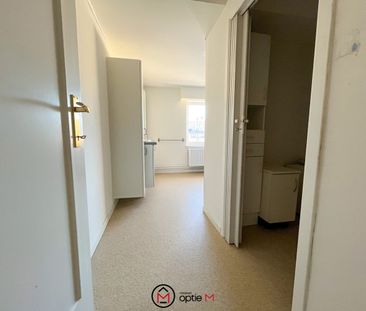 Ruim appartement te huur in het hart van Zonhoven - Photo 2