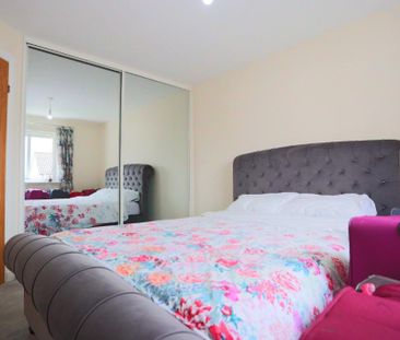 4 bedroom detached house to rent - Photo 4