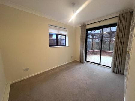 3 bedroom bungalow to rent - Photo 4