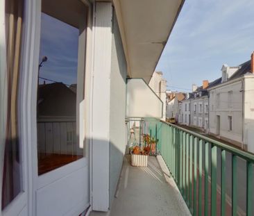 Location Appartement 2 pièces 49m² CHATELLERAULT 86100 - Photo 4