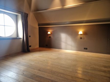 Magnifique maison rénovée avec matériaux de standing - Photo 4