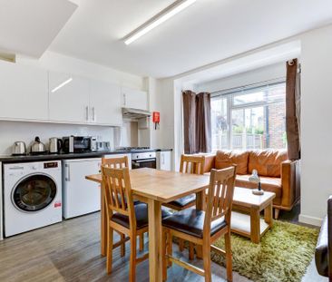 5 bedroom house to rent - Photo 2