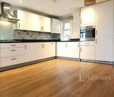 2 bedroom apartment to rent - Photo 2