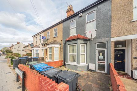 1 bedroom terraced house to rent - Photo 4