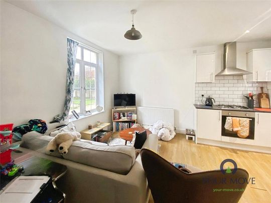 2 bedroom end of terrace house to rent - Photo 1