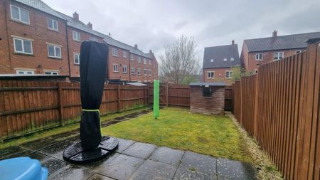 3 bedroom semi-detached house to rent - Photo 4