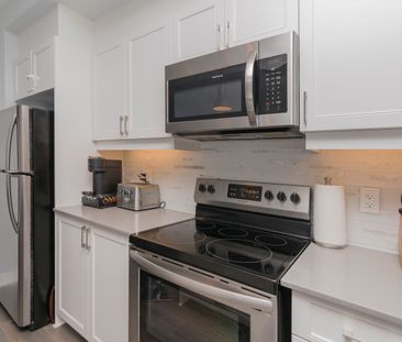 For Lease - 1434 Hemlock Road, Manor Park - Cardinal Glen and Area,... - Photo 3