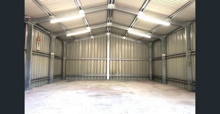 STUNNING HOME WITH SPARKLING POOL! - Photo 2